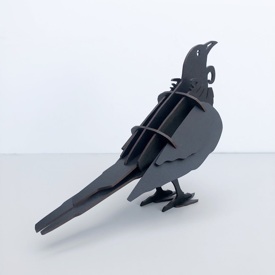 Tūī Woodenbird